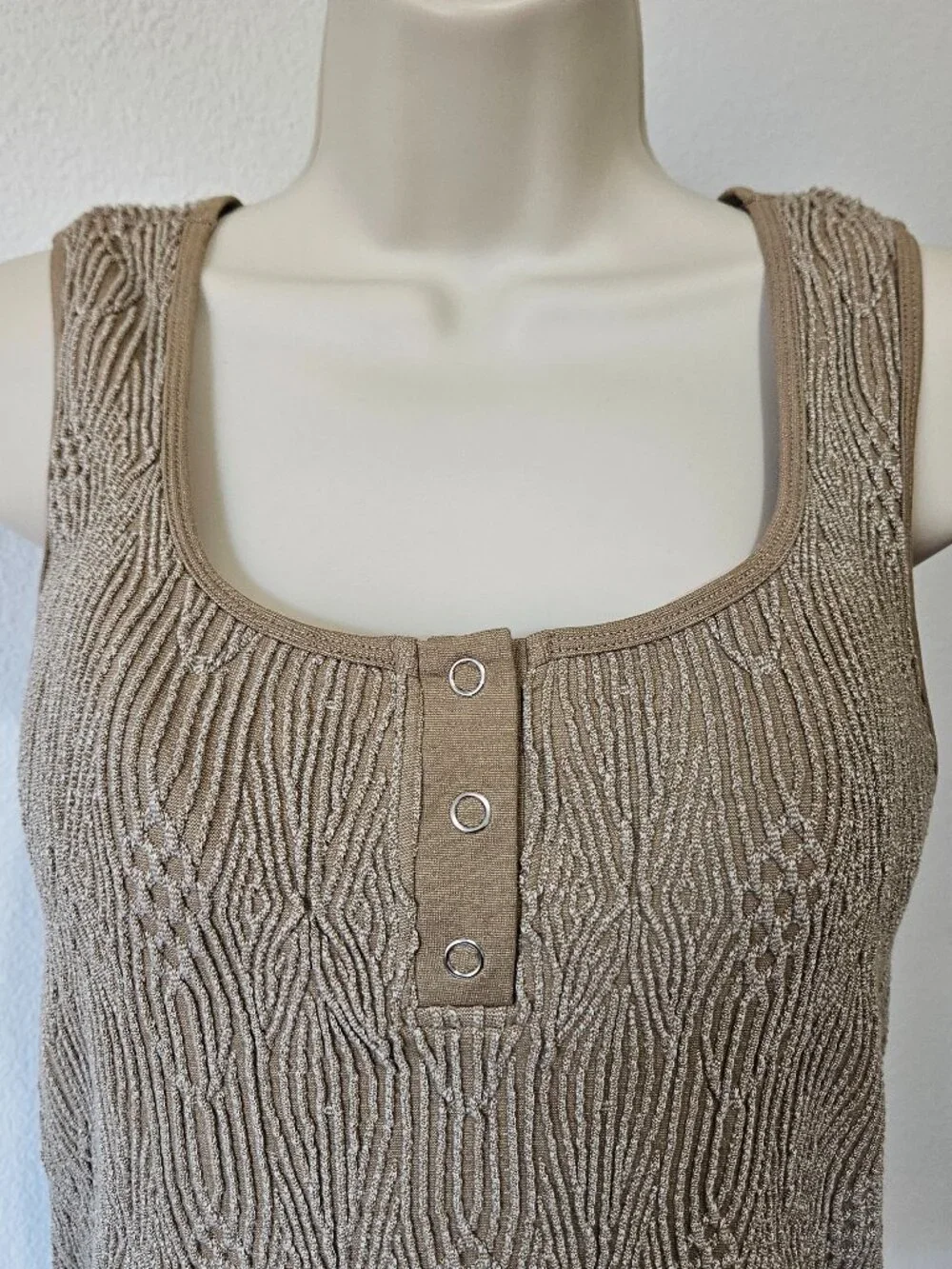 BKE Core Textured Knit Tank Top | Size Tag M/L ⭐FITS LIKE A SMALL⭐ - Picture 3 of 9